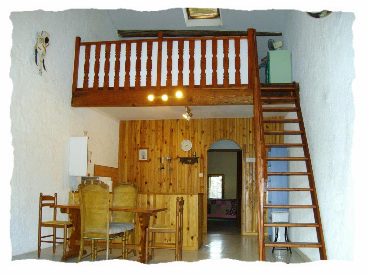 Maison St Georges Coursan Bagian luar foto